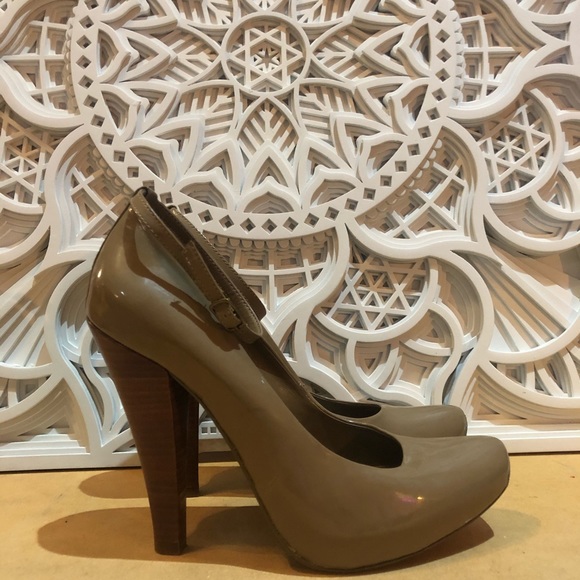 Aldo dark taupe/Gray ankle strap platform heels - Picture 3 of 8